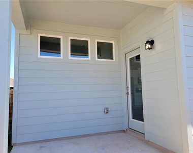 9717 Grapevine Leaf Dr - Photo Thumbnail 20