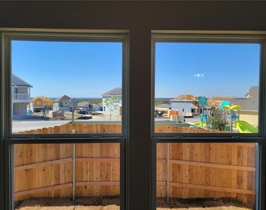 9717 Grapevine Leaf Dr - Photo Thumbnail 6