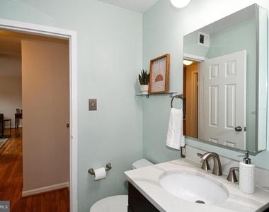 1627 Massachusetts Avenue Se - Photo Thumbnail 11