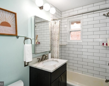 1627 Massachusetts Avenue Se - Photo Thumbnail 10