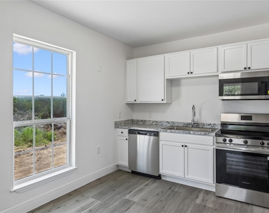 255 Foothill Rd - Photo Thumbnail 6