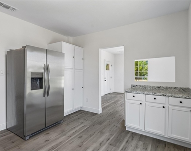 255 Foothill Rd - Photo Thumbnail 9