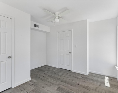 255 Foothill Rd - Photo Thumbnail 16