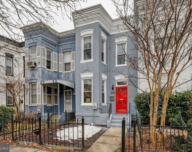 1221 I Street Ne - Photo Thumbnail 1