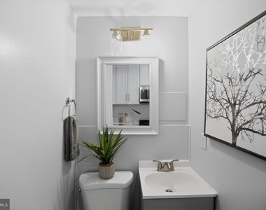 1221 I Street Ne - Photo Thumbnail 15
