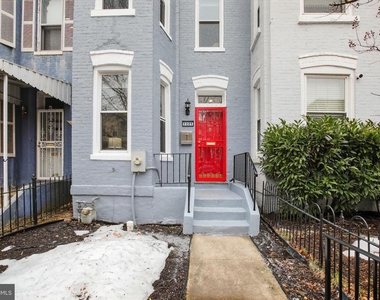1221 I Street Ne - Photo Thumbnail 3