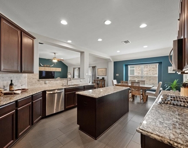 18404 Deleon Bayou Ln - Photo Thumbnail 8