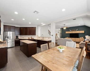 18404 Deleon Bayou Ln - Photo Thumbnail 6