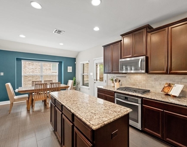 18404 Deleon Bayou Ln - Photo Thumbnail 9