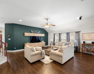 18404 Deleon Bayou Ln - Photo Thumbnail 2