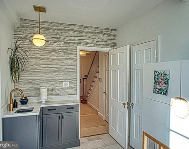 4643 16th Street Nw - Photo Thumbnail 2