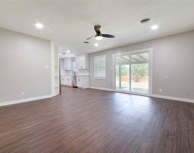 11603 Oak Trl - Photo Thumbnail 11