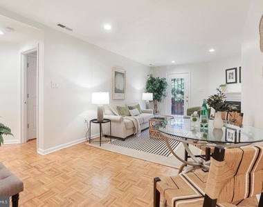1331 Vermont Avenue Nw - Photo Thumbnail 5