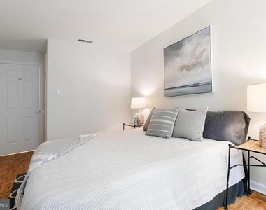1331 Vermont Avenue Nw - Photo Thumbnail 9