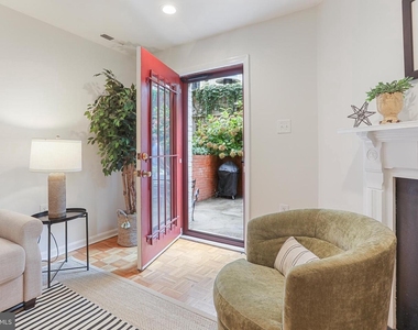 1331 Vermont Avenue Nw - Photo Thumbnail 6