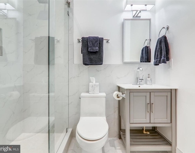 202 F Street Ne - Photo Thumbnail 8