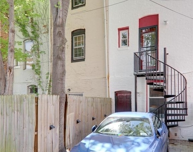 202 F Street Ne - Photo Thumbnail 10