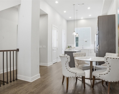 1411 Town Creek Dr - Photo Thumbnail 4