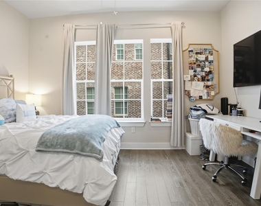 1411 Town Creek Dr - Photo Thumbnail 11