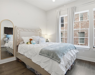 1411 Town Creek Dr - Photo Thumbnail 10
