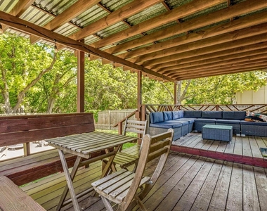 748 Wales Way - Photo Thumbnail 16