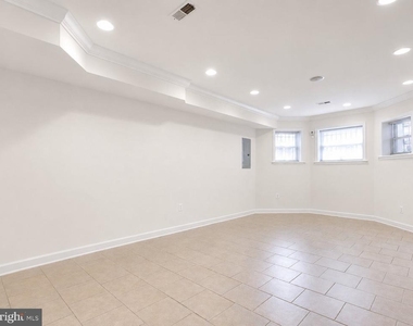 35 Rhode Island Avenue Nw - Photo Thumbnail 2