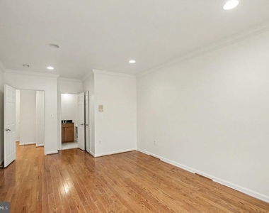35 Rhode Island Avenue Nw - Photo Thumbnail 18