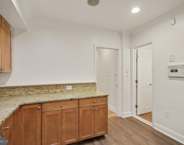 35 Rhode Island Avenue Nw - Photo Thumbnail 10