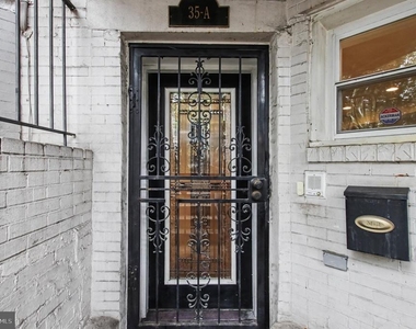 35 Rhode Island Avenue Nw - Photo Thumbnail 2
