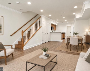 35 Rhode Island Avenue Nw - Photo Thumbnail 3