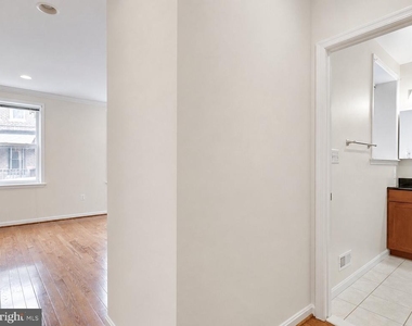 35 Rhode Island Avenue Nw - Photo Thumbnail 13