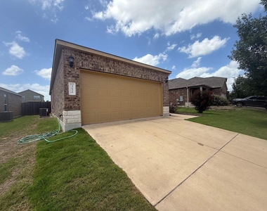 352 Martha Dr - Photo Thumbnail 1