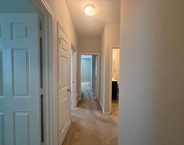 352 Martha Dr - Photo Thumbnail 22