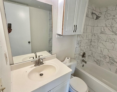 4322 Gillis St - Photo Thumbnail 19