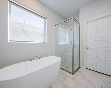 204 Cold Spring Loop - Photo Thumbnail 28