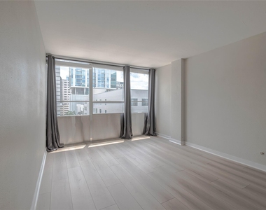 1800 Lavaca St - Photo Thumbnail 8