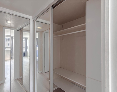 1800 Lavaca St - Photo Thumbnail 13