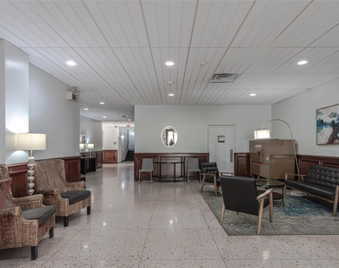 1800 Lavaca St - Photo Thumbnail 16