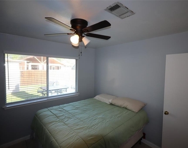 7003 Apperson St - Photo Thumbnail 11