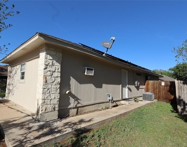 7003 Apperson St - Photo Thumbnail 1