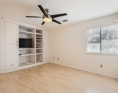 3001 Rainy River Dr - Photo Thumbnail 24
