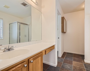 3001 Rainy River Dr - Photo Thumbnail 14