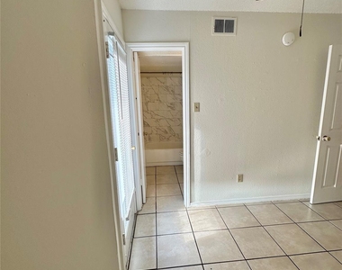 4322 Gillis St - Photo Thumbnail 11