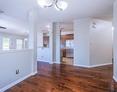 645 Fort Thomas Pl - Photo Thumbnail 11