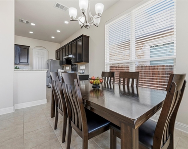 4106 Rainy Creek Ln - Photo Thumbnail 39