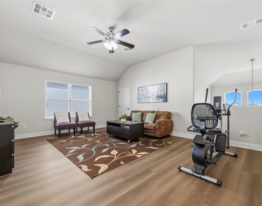 4106 Rainy Creek Ln - Photo Thumbnail 3