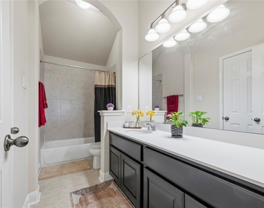4106 Rainy Creek Ln - Photo Thumbnail 27