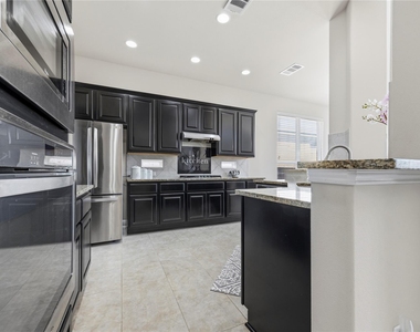 4106 Rainy Creek Ln - Photo Thumbnail 24