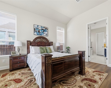 4106 Rainy Creek Ln - Photo Thumbnail 36
