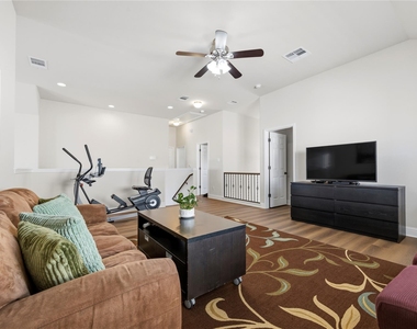 4106 Rainy Creek Ln - Photo Thumbnail 17